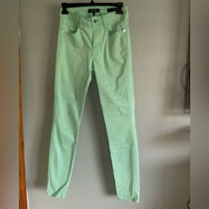 Guess pants size 26 skinny Mid